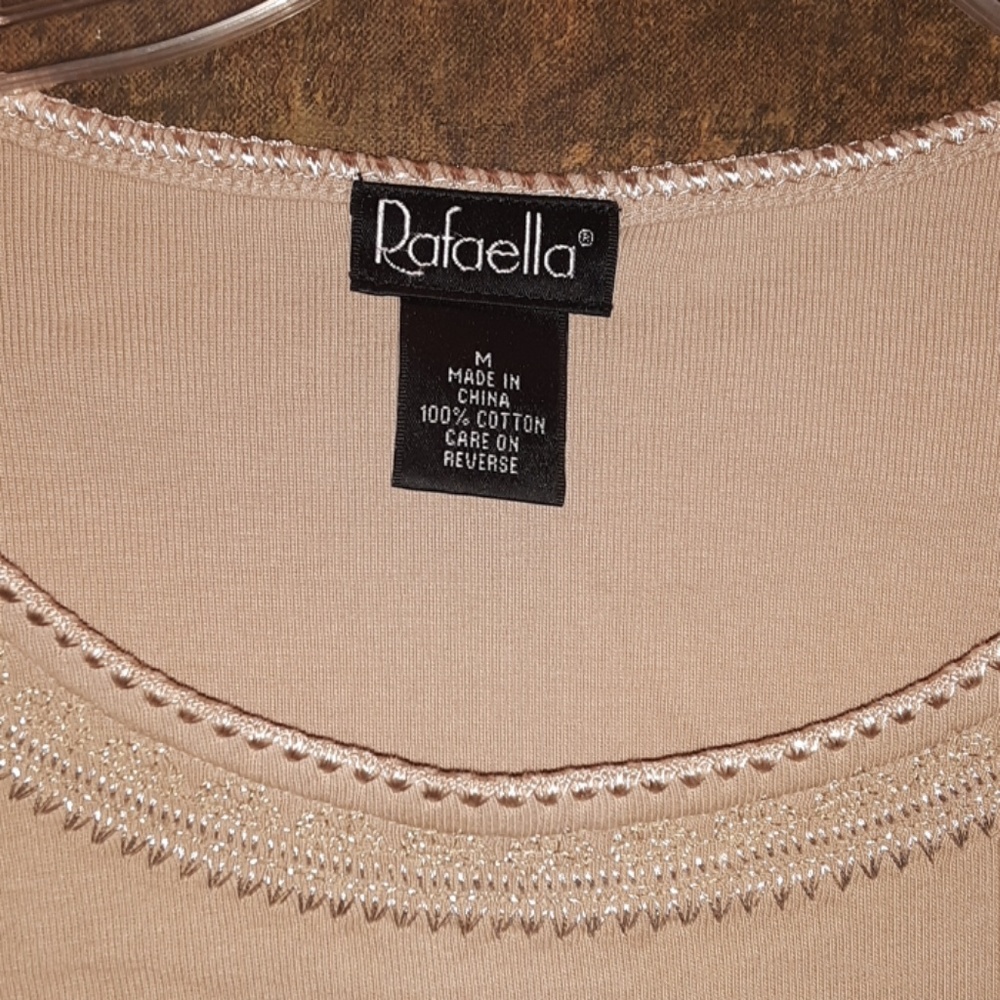 Ladies top - Picture 3 of 4